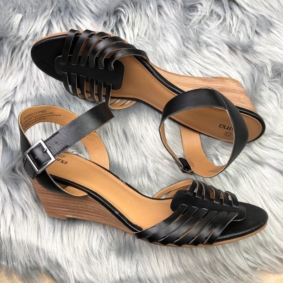 New Susina Terra Black Leather Wedge Sandal - Picture 9 of 9